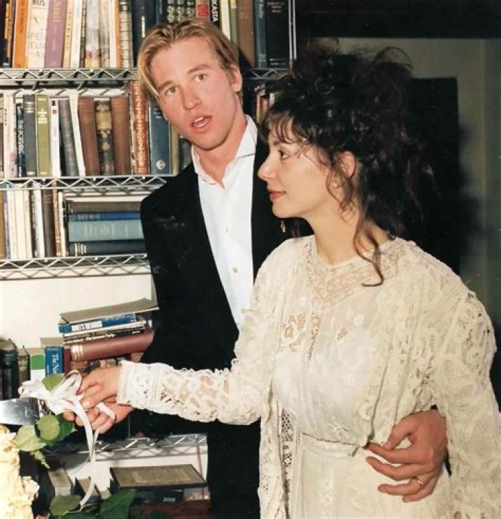 A Look At The Relationship Of Joanne Whalley And Val Kilmer