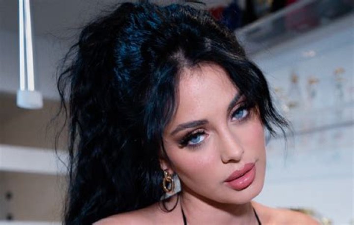 Discover The Latest And Exclusive Content From OnlyFans' Star: Camila Araugo