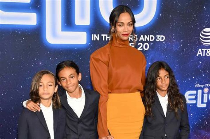Is Zoe Saldana An Identical Twin? Uncovering The Truth