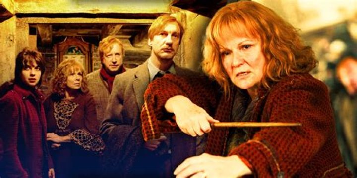 The Wonderful World Of Mrs. Weasley In Harry Potter's Magical Journey