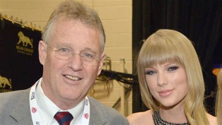 Top 10 Reasons Behind Andrea And Scott Swift's Shocking Divorce