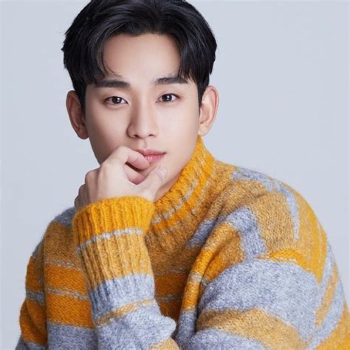 Uncover Soo Hyun's Net Worth: Fortune And Achievements