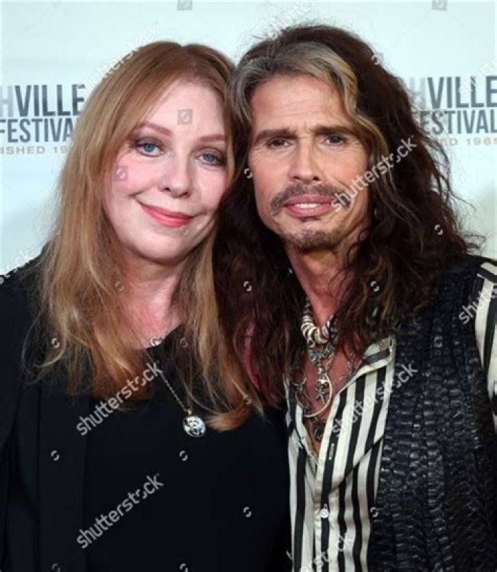 Uncovering The Early Years Of Bebe Buell: A Journey Into Her Young Days