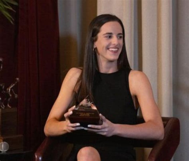 Uncovering The Truth: Caitlin Clark No Bra Controversy And Its Significance