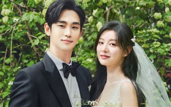 Who Is Kim So Hyun Dating? The Latest Scoop On Her Relationships